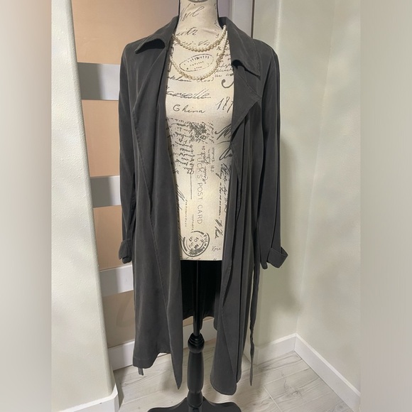 Laju Los Angeles Olive Green Tencel Longline
Waist Tie Jacket SZ Mediu… - Picture 4 of 7